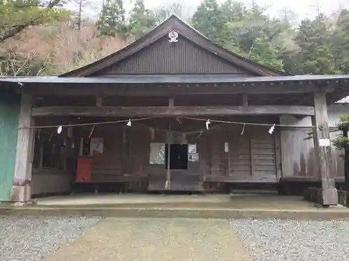 劔神社の本殿