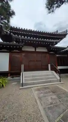 西之坊(大阪府)