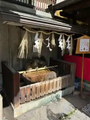 綱敷天神社御旅社の{uncategorized: "未分類", other: "その他", undefined: "問題あり", building: "その他建物", grave: "お墓", sacred_gate: "鳥居", guardian: "狛犬", statue: "像", buddha: "仏像", history: "歴史", nature: "自然", garden: "庭園", animal: "動物", pagoda: "塔", temizu: "手水舎", mountain_gate: "山門・神門", sanctuary: "本殿・本堂", subordinate: "末社・摂社", art: "芸術", scenery: "景色", jizo: "地蔵", ema: "絵馬", goshuin: "御朱印", omikuji: "おみくじ", items: "授与品その他", amulet: "お守り", goshuincho: "御朱印帳", eats: "食事", festival: "お祭り", votive_dance: "神楽", shichigosan: "七五三参", wedding: "結婚式", experience: "体験その他", initially: "初詣", around: "周辺", anti_infection: "感染症対策"}