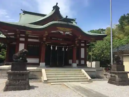 諏訪神社の本殿・本堂