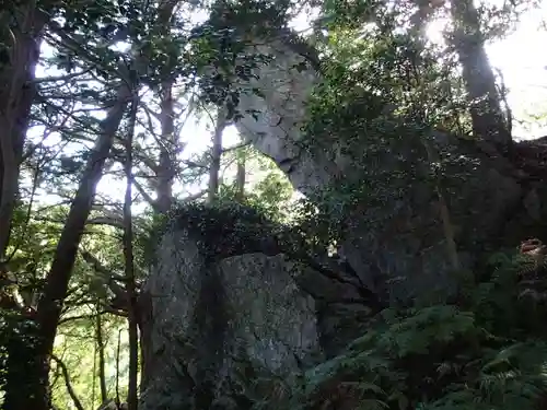 山方比古神社の自然
