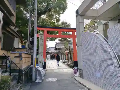 安井金比羅宮の{uncategorized: "未分類", other: "その他", undefined: "問題あり", building: "その他建物", grave: "お墓", sacred_gate: "鳥居", guardian: "狛犬", statue: "像", buddha: "仏像", history: "歴史", nature: "自然", garden: "庭園", animal: "動物", pagoda: "塔", temizu: "手水舎", mountain_gate: "山門・神門", sanctuary: "本殿・本堂", subordinate: "末社・摂社", art: "芸術", scenery: "景色", jizo: "地蔵", ema: "絵馬", goshuin: "御朱印", omikuji: "おみくじ", items: "授与品その他", amulet: "お守り", goshuincho: "御朱印帳", eats: "食事", festival: "お祭り", votive_dance: "神楽", shichigosan: "七五三参", wedding: "結婚式", experience: "体験その他", initially: "初詣", around: "周辺", anti_infection: "感染症対策"}