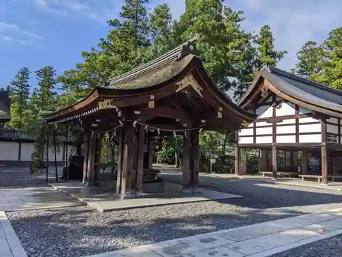 多賀大社の手水舎