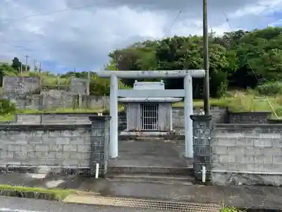 古宇利の竜宮(沖縄県)