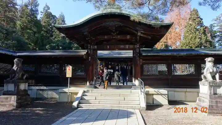 上杉神社の山門・神門