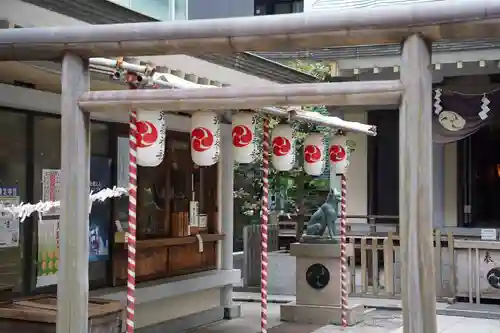 宮益御嶽神社の鳥居
