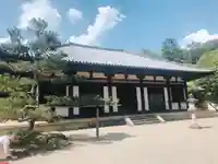 秋篠寺の本殿・本堂