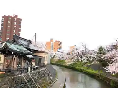 石倉町延命地蔵尊の周辺