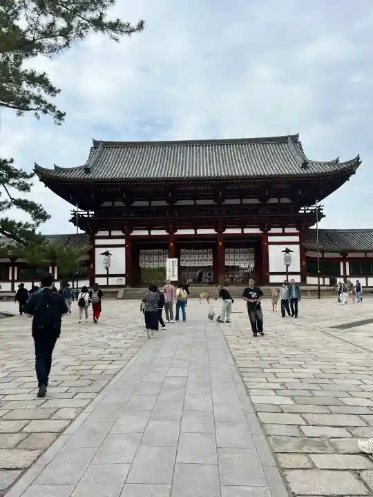 東大寺の{uncategorized: "未分類", other: "その他", undefined: "問題あり", building: "その他建物", grave: "お墓", sacred_gate: "鳥居", guardian: "狛犬", statue: "像", buddha: "仏像", history: "歴史", nature: "自然", garden: "庭園", animal: "動物", pagoda: "塔", temizu: "手水舎", mountain_gate: "山門・神門", sanctuary: "本殿・本堂", subordinate: "末社・摂社", art: "芸術", scenery: "景色", jizo: "地蔵", ema: "絵馬", goshuin: "御朱印", omikuji: "おみくじ", items: "授与品その他", amulet: "お守り", goshuincho: "御朱印帳", eats: "食事", festival: "お祭り", votive_dance: "神楽", shichigosan: "七五三参", wedding: "結婚式", experience: "体験その他", initially: "初詣", around: "周辺", anti_infection: "感染症対策"}