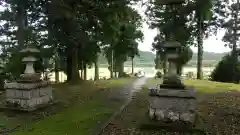 八幡神社の庭園