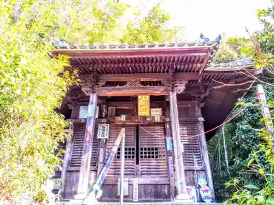 誕生堂の本殿・本堂