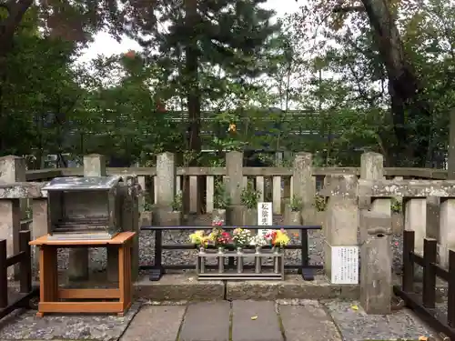 松陰神社のお墓