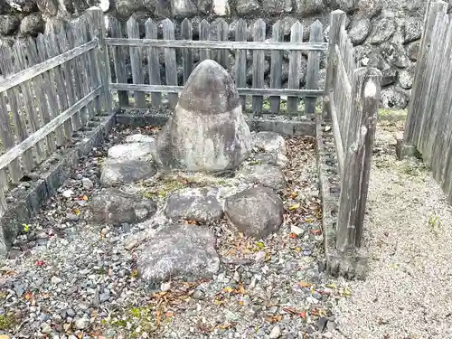 弁天様と山の神(三重県)