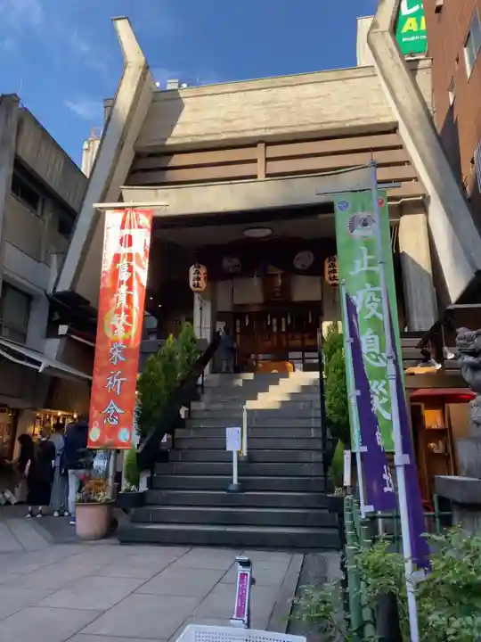 烏森神社の本殿・本堂