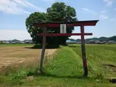 江尻稲荷大明神の鳥居