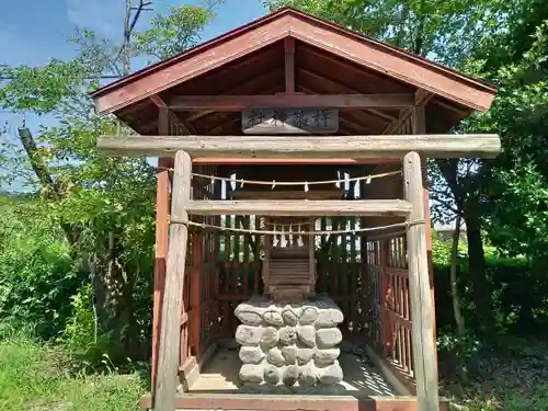 武甲山御嶽神社里宮の末社