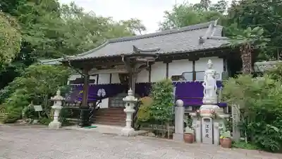 天麟院の本殿・本堂