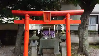 駒留八幡神社の末社・摂社