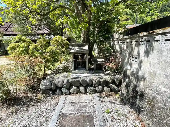 白玉龍神(滋賀県)