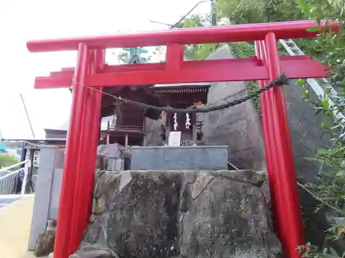 邇保姫神社の鳥居