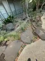 祠(極楽水)の{uncategorized: "未分類", other: "その他", undefined: "問題あり", building: "その他建物", grave: "お墓", sacred_gate: "鳥居", guardian: "狛犬", statue: "像", buddha: "仏像", history: "歴史", nature: "自然", garden: "庭園", animal: "動物", pagoda: "塔", temizu: "手水舎", mountain_gate: "山門・神門", sanctuary: "本殿・本堂", subordinate: "末社・摂社", art: "芸術", scenery: "景色", jizo: "地蔵", ema: "絵馬", goshuin: "御朱印", omikuji: "おみくじ", items: "授与品その他", amulet: "お守り", goshuincho: "御朱印帳", eats: "食事", festival: "お祭り", votive_dance: "神楽", shichigosan: "七五三参", wedding: "結婚式", experience: "体験その他", initially: "初詣", around: "周辺", anti_infection: "感染症対策"}