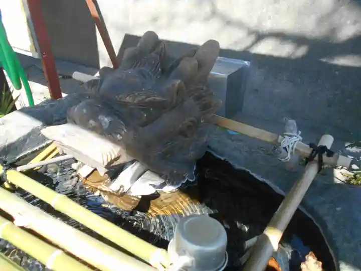 森山社(森山神社)の手水舎