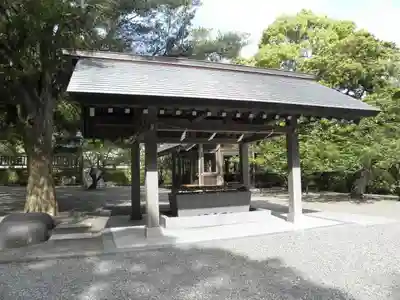 安房神社の手水舎