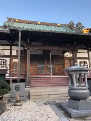 自性院の本殿・本堂