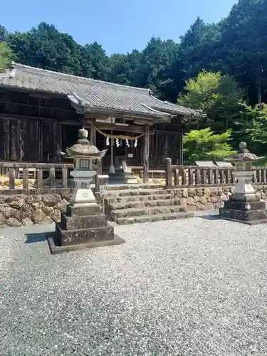 蜂前神社の本殿・本堂