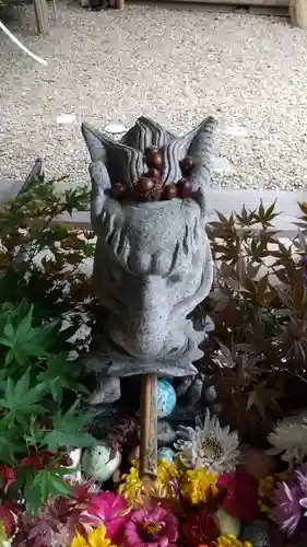 滑川神社 - 仕事と子どもの守り神の手水舎