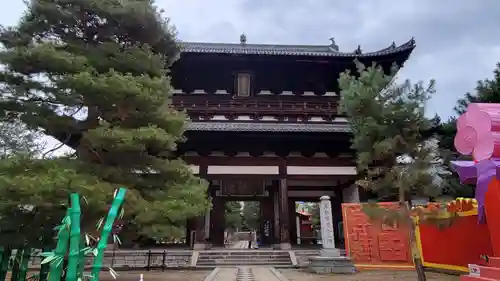 萬福寺の山門