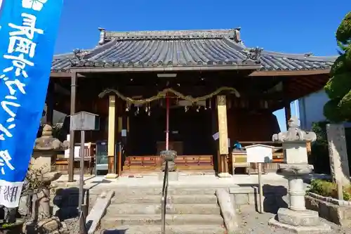 勝龍寺の本殿