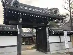 石歴山　妙勝寺の山門