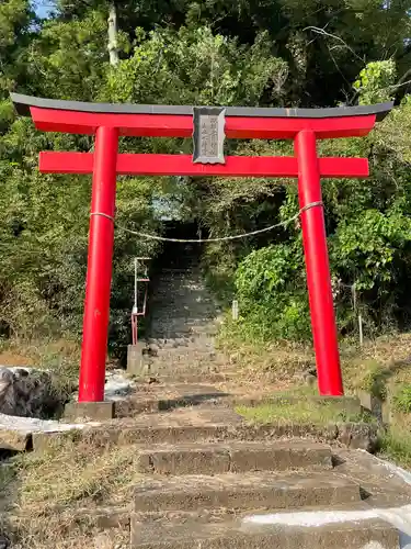 諏訪春日神社の鳥居