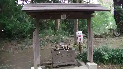 白根神社の手水舎