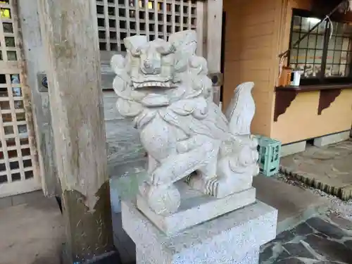 荒立神社の狛犬