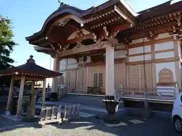 泉蔵院の本殿・本堂