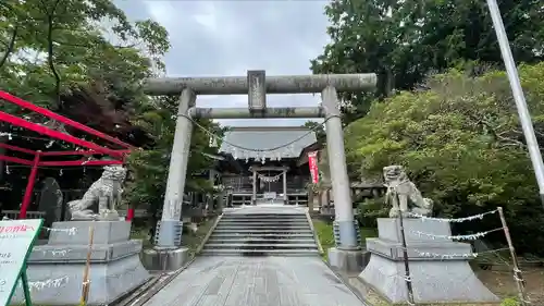 鳥屋神社の鳥居