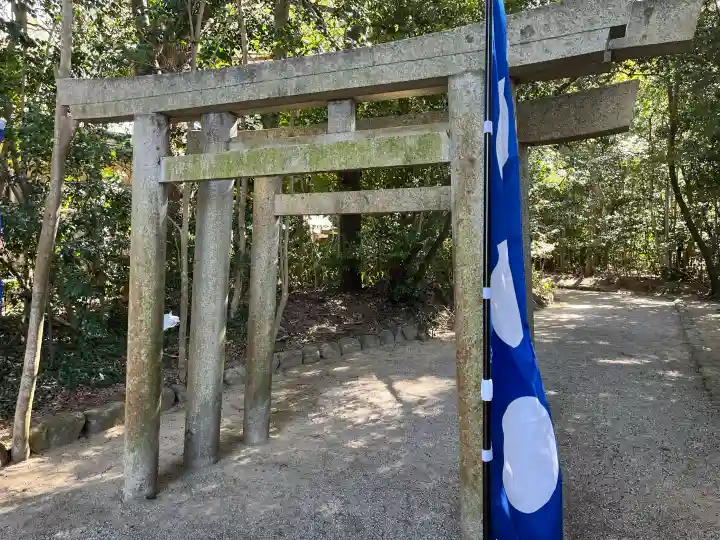 津八幡宮の{uncategorized: "未分類", other: "その他", undefined: "問題あり", building: "その他建物", grave: "お墓", sacred_gate: "鳥居", guardian: "狛犬", statue: "像", buddha: "仏像", history: "歴史", nature: "自然", garden: "庭園", animal: "動物", pagoda: "塔", temizu: "手水舎", mountain_gate: "山門・神門", sanctuary: "本殿・本堂", subordinate: "末社・摂社", art: "芸術", scenery: "景色", jizo: "地蔵", ema: "絵馬", goshuin: "御朱印", omikuji: "おみくじ", items: "授与品その他", amulet: "お守り", goshuincho: "御朱印帳", eats: "食事", festival: "お祭り", votive_dance: "神楽", shichigosan: "七五三参", wedding: "結婚式", experience: "体験その他", initially: "初詣", around: "周辺", anti_infection: "感染症対策"}