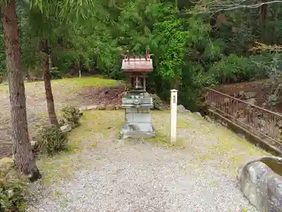 室生龍穴神社の末社・摂社