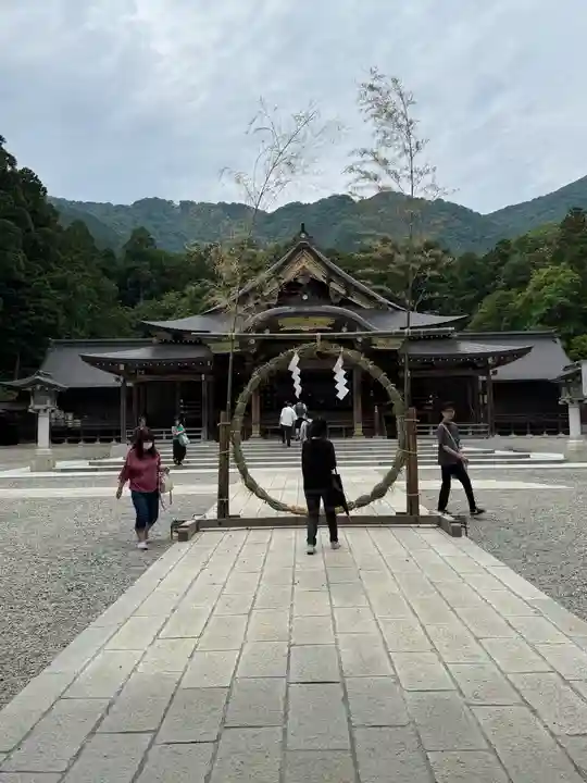 彌彦神社(新潟県)