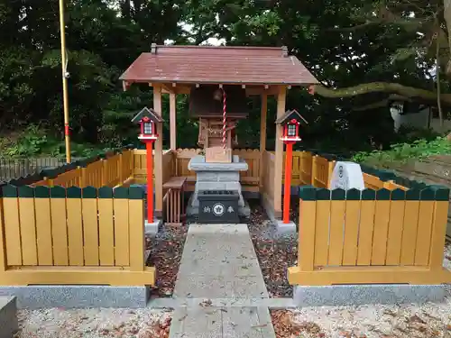 掘出神社の末社