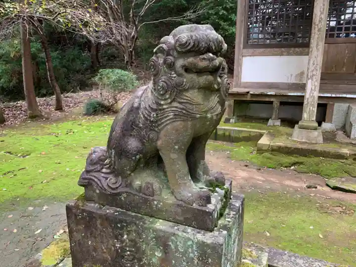 八幡神社の狛犬