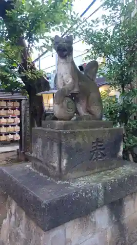 皆中稲荷神社の狛犬