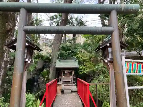 清水窪弁財天の{uncategorized: "未分類", other: "その他", undefined: "問題あり", building: "その他建物", grave: "お墓", sacred_gate: "鳥居", guardian: "狛犬", statue: "像", buddha: "仏像", history: "歴史", nature: "自然", garden: "庭園", animal: "動物", pagoda: "塔", temizu: "手水舎", mountain_gate: "山門・神門", sanctuary: "本殿・本堂", subordinate: "末社・摂社", art: "芸術", scenery: "景色", jizo: "地蔵", ema: "絵馬", goshuin: "御朱印", omikuji: "おみくじ", items: "授与品その他", amulet: "お守り", goshuincho: "御朱印帳", eats: "食事", festival: "お祭り", votive_dance: "神楽", shichigosan: "七五三参", wedding: "結婚式", experience: "体験その他", initially: "初詣", around: "周辺", anti_infection: "感染症対策"}