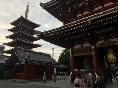 浅草寺の塔