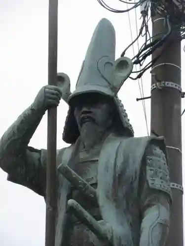 豊国神社の像