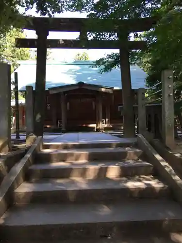 旦飯野神社の本殿