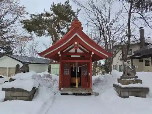 鷹栖神社の末社・摂社