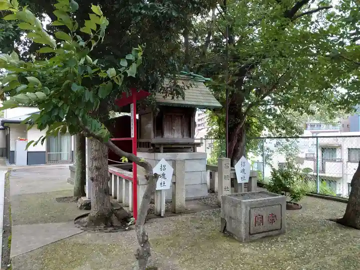 (芝生)浅間神社の末社・摂社